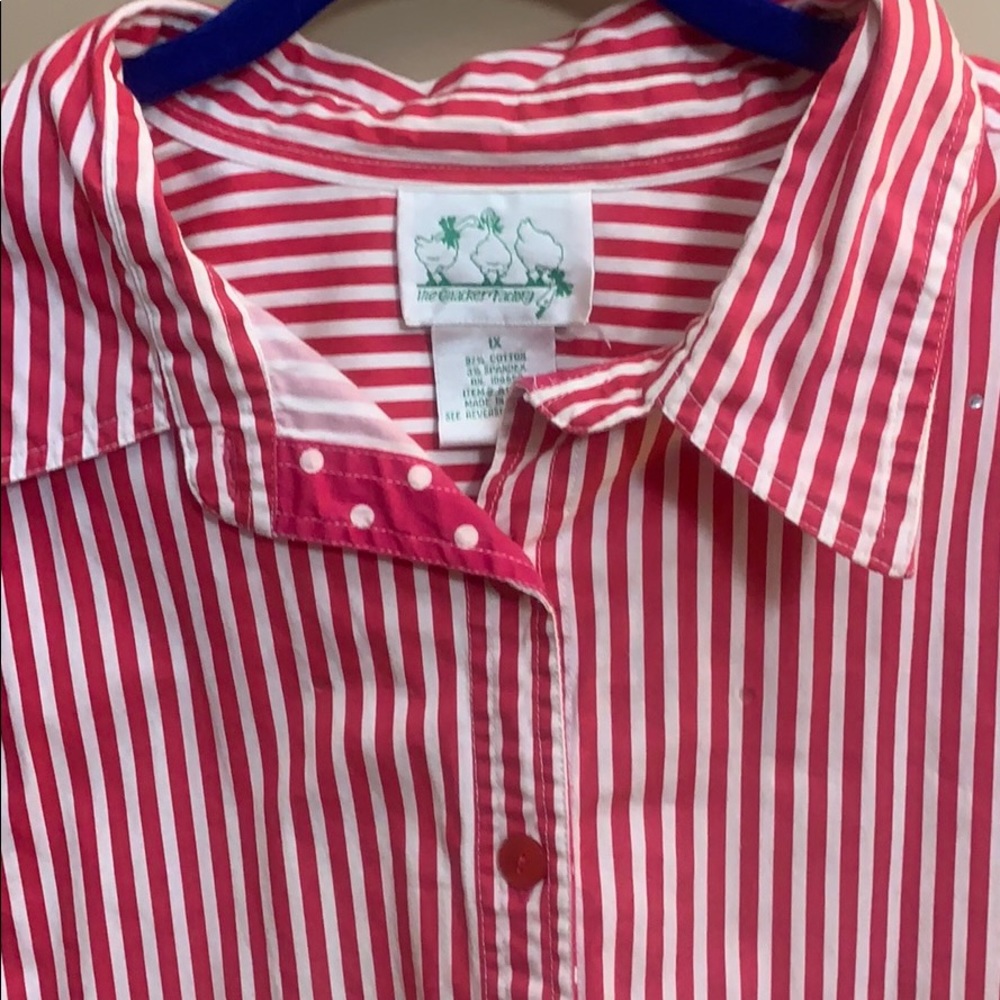 QF red & white striped shirt. Gently worn 1X